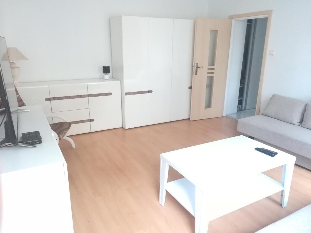 Apartament Blisko Morza Kolobrzeg-Podczele Leilighet Eksteriør bilde