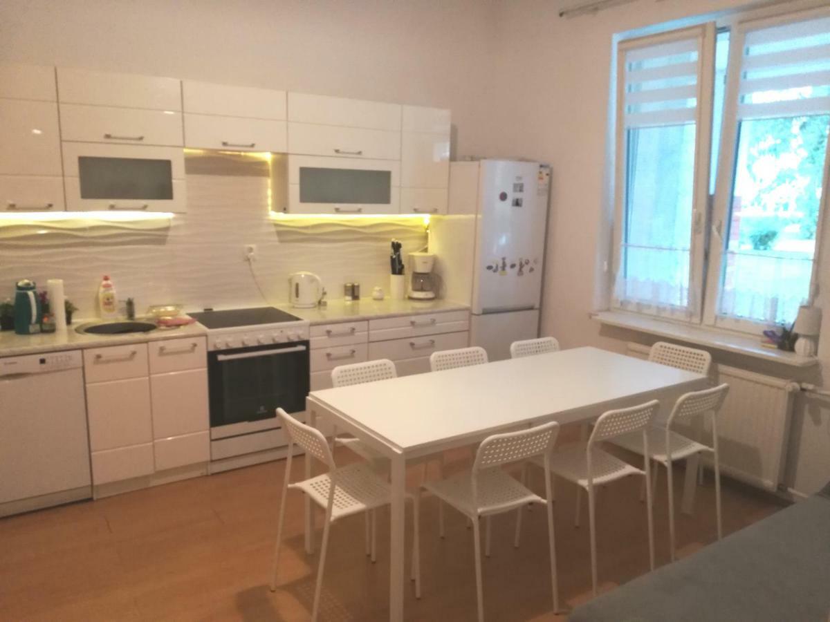 Apartament Blisko Morza Kolobrzeg-Podczele Leilighet Eksteriør bilde